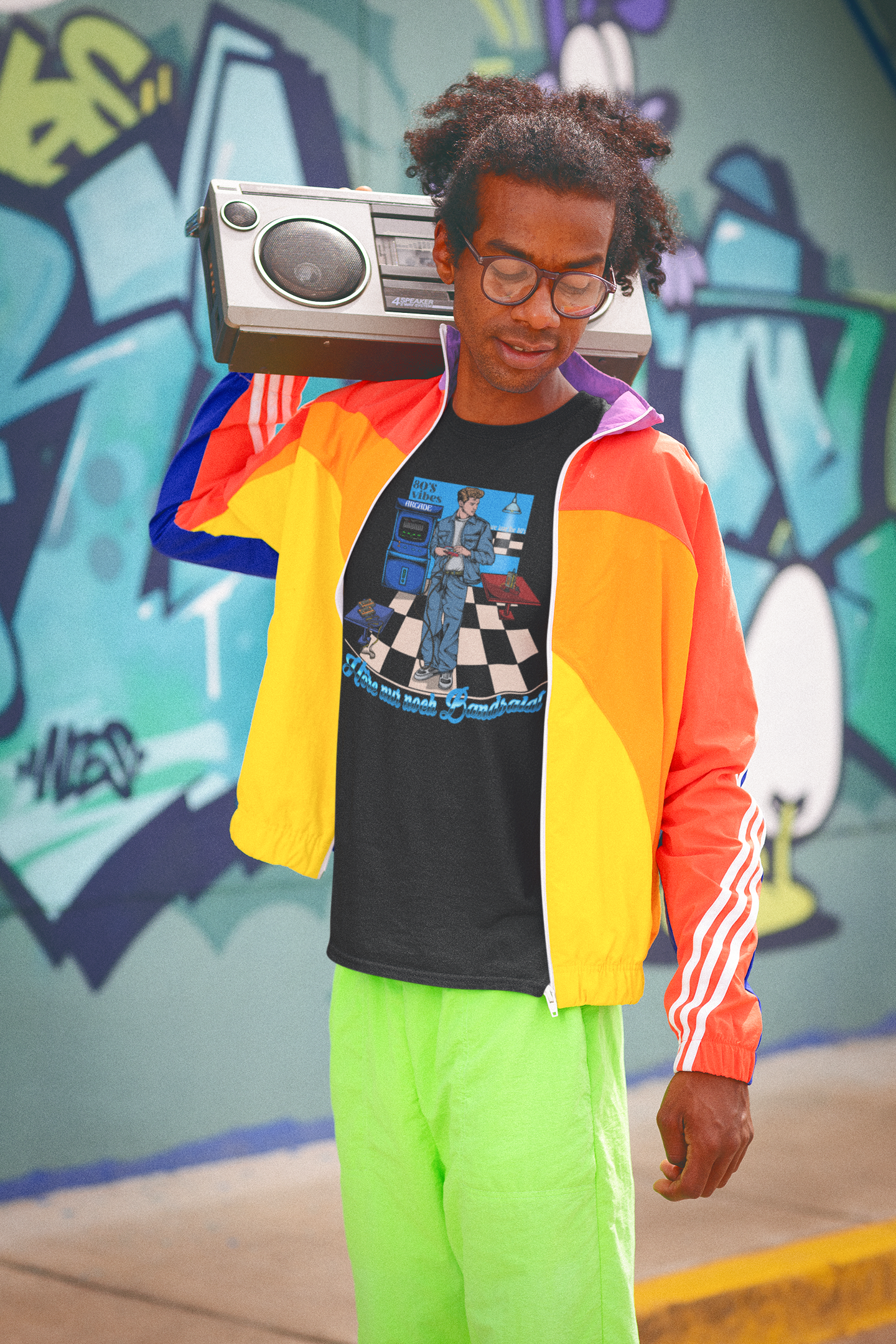 SmartFamLife Retroshirt mit der Message „Höre nur noch Bandsalat“ – ein Augenzwinkern für echte Musikliebhaber.
