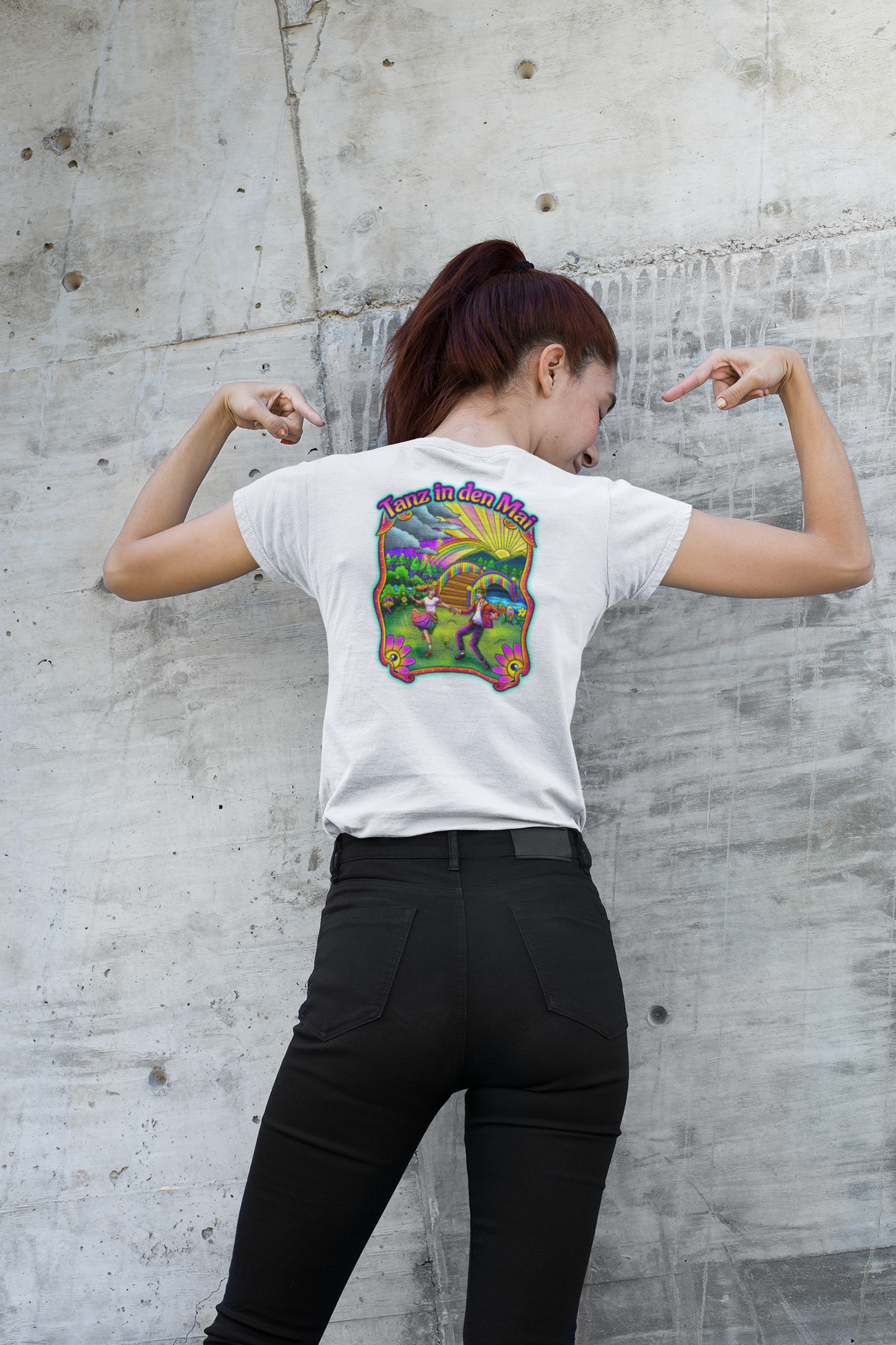 Frauen T-Shirt „Tanz in den Mai“ mit Retro-Design